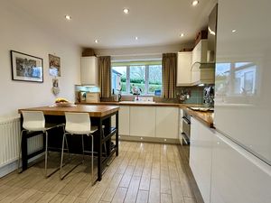 Breakfast Kitchen- click for photo gallery